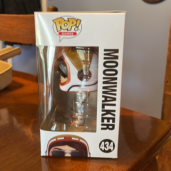 Funko Pop Games Fortnite Moonwalker 434 - Picture 2 of 7